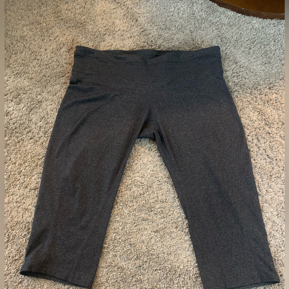 PRANA cropped leggings size Large